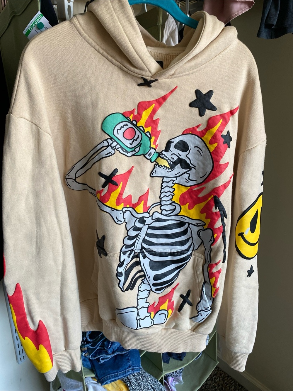 Cream Graphic Crewneck Sweatshirt with Flaming Skeleton Size Large Beige Black